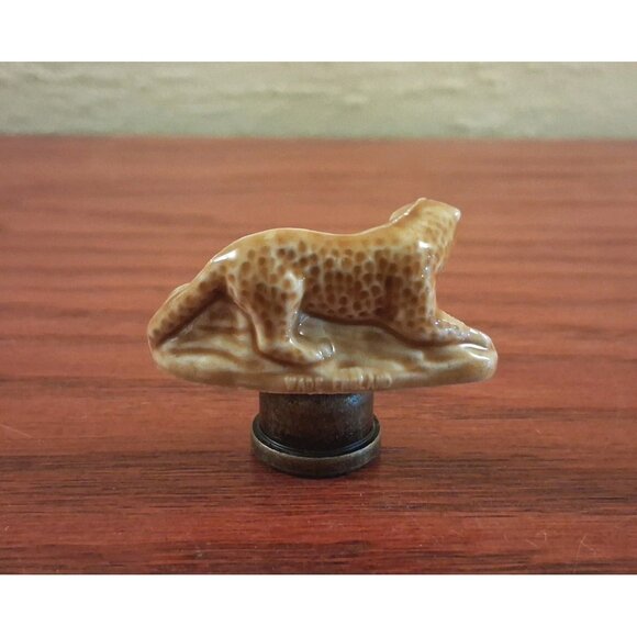 African Leopard Lamp Finial Topper Vintage Ceramic Safari England Big Cat - Picture 2 of 4